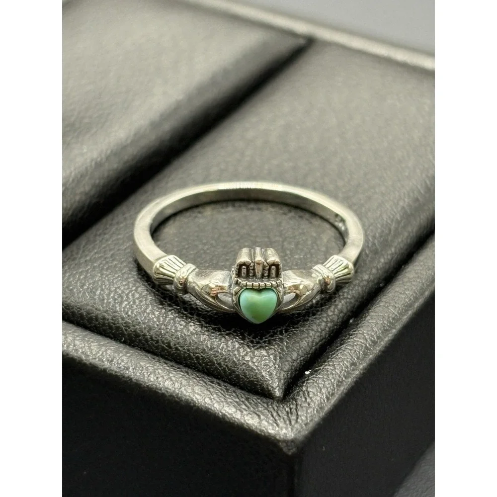 New Condition Sterling Silver Turquoise Claddagh Ring Size 7 F9